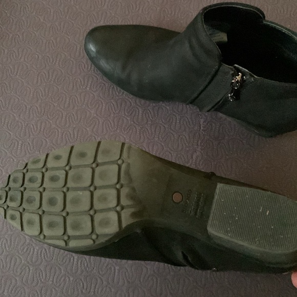 Blondo women’s Waterproof Ankle Boots Size 8, Black Color - Picture 5 of 7